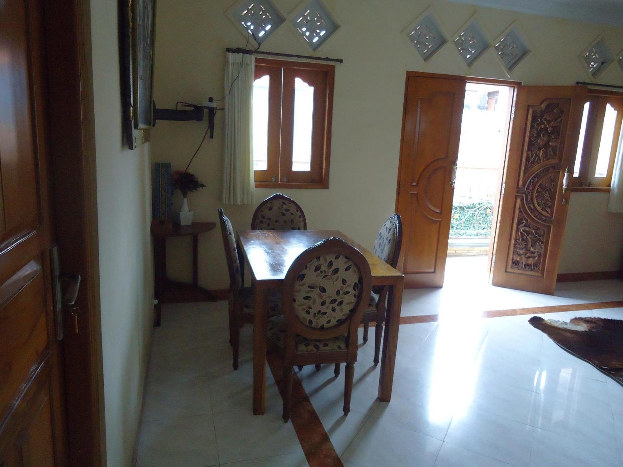 The Reinhold Guesthouse Bali Kerobokan Kültér fotó