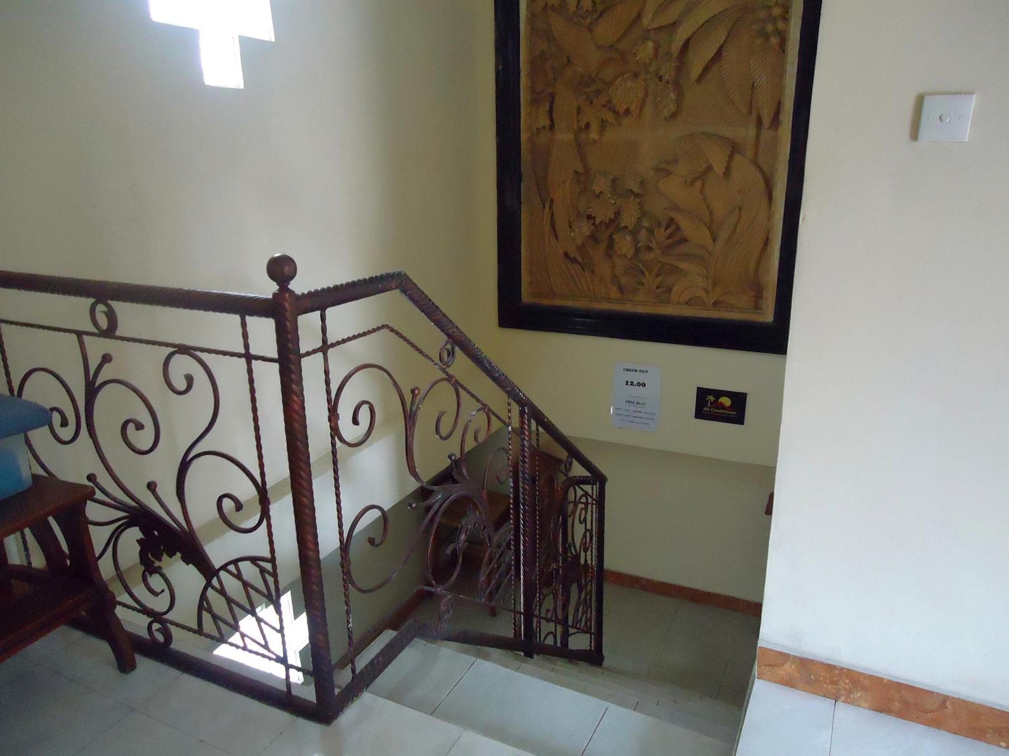 The Reinhold Guesthouse Bali Kerobokan Kültér fotó